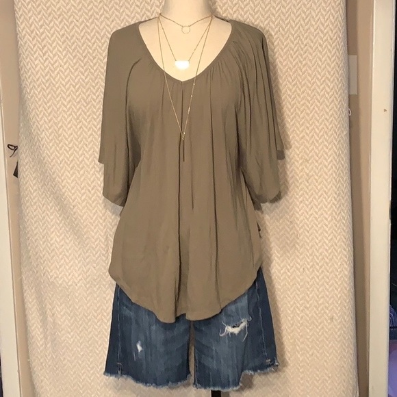 Olive Top - Picture 2 of 5